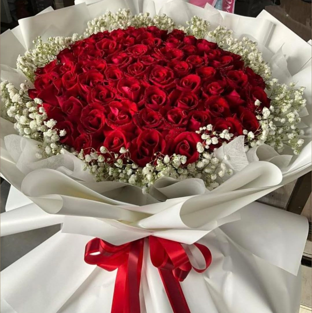 True Love - Ramo de 51 Rosas y Paniculata