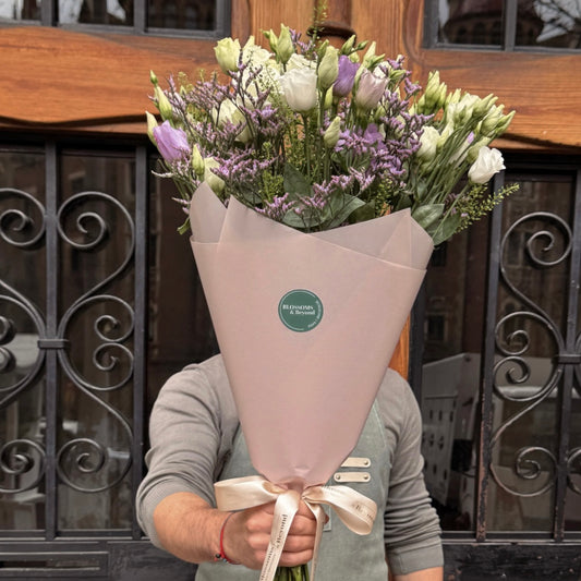 Purple Rain – Mix of 10 Lilac and White Lisianthus