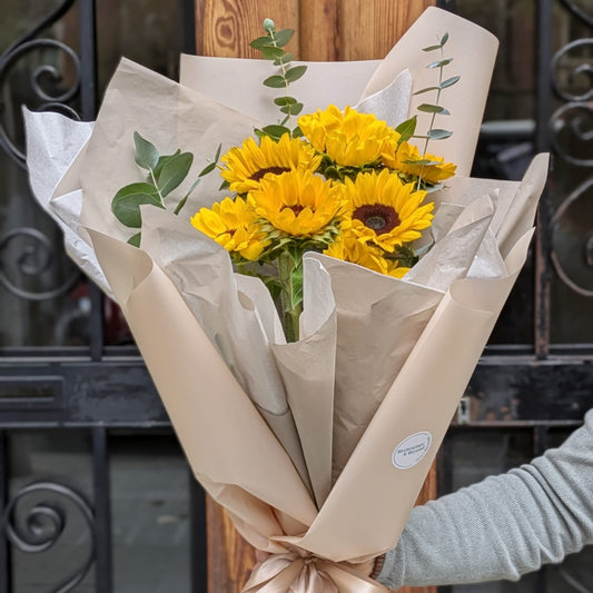 Sun is Shining – Bouquet of 5 Sunflowers