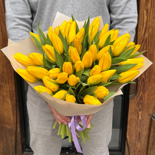 Yellow Brick Road – Bouquet of 51 Yellow Tulips