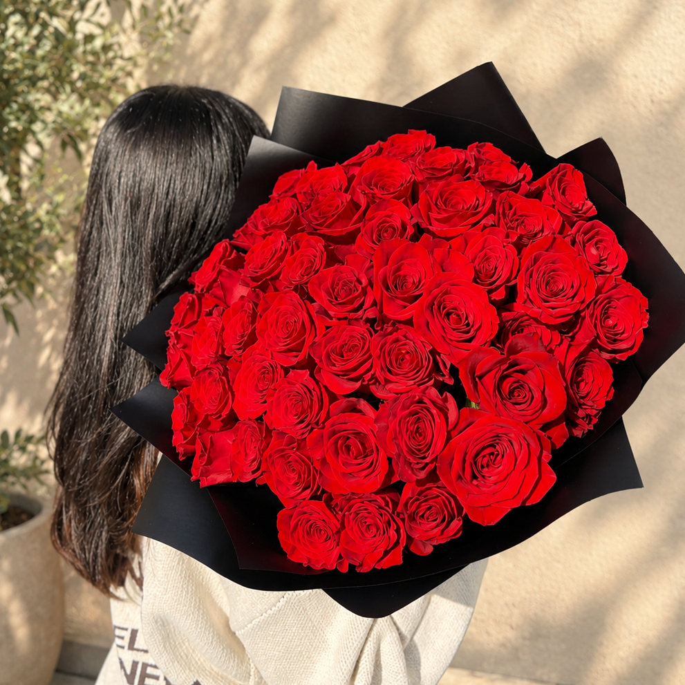 Divine Passion - Bouquet of 51 Roses