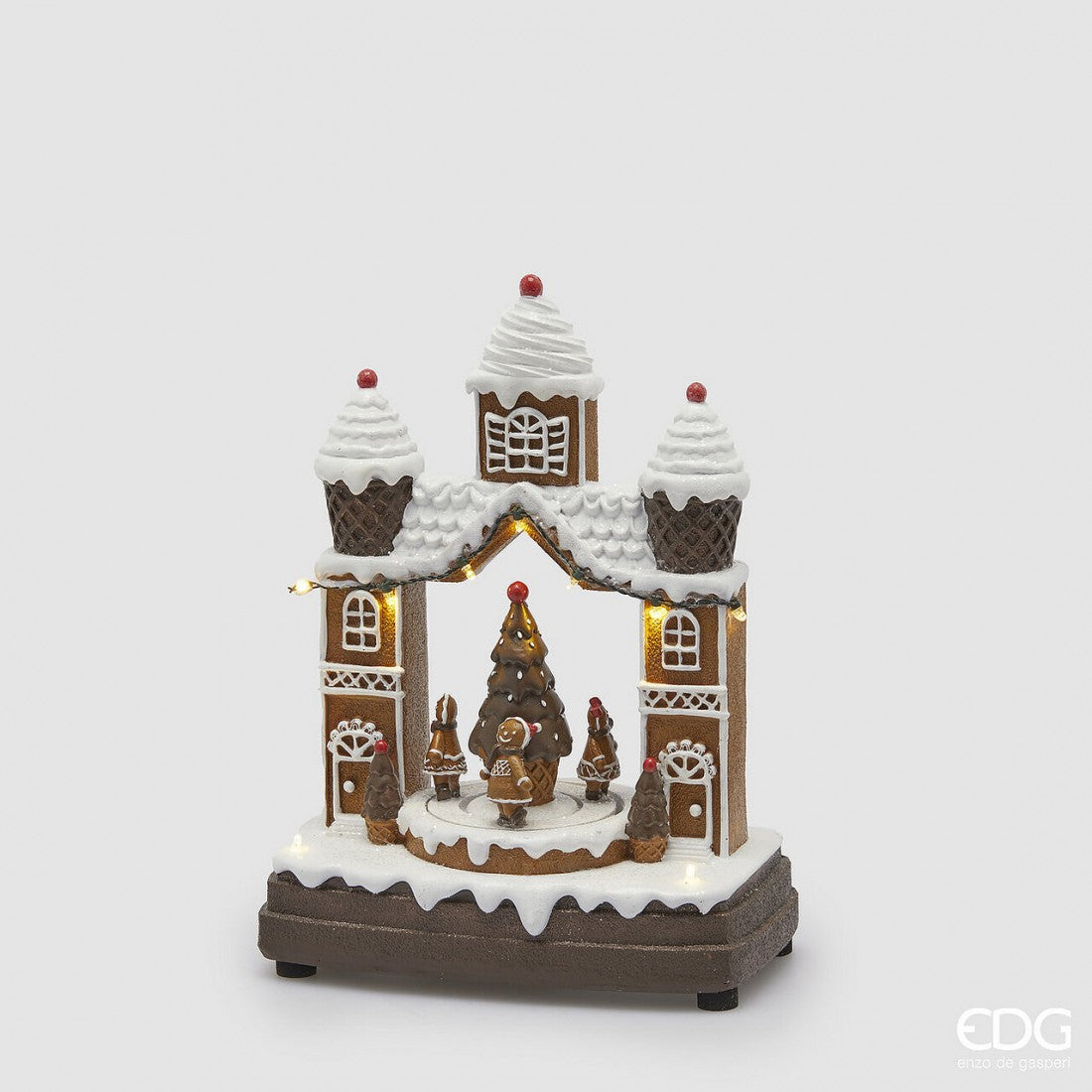 CASETTA MARZAPANE DIORAMA WITH HAZELNUT PINE 8100441A937